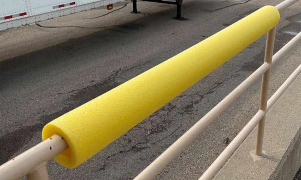 A Guide to the Different Kinds of Pool Noodles